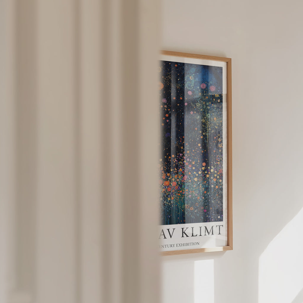 Gustav Klimt Nocturnal Blossom Field Poster – väggvideo