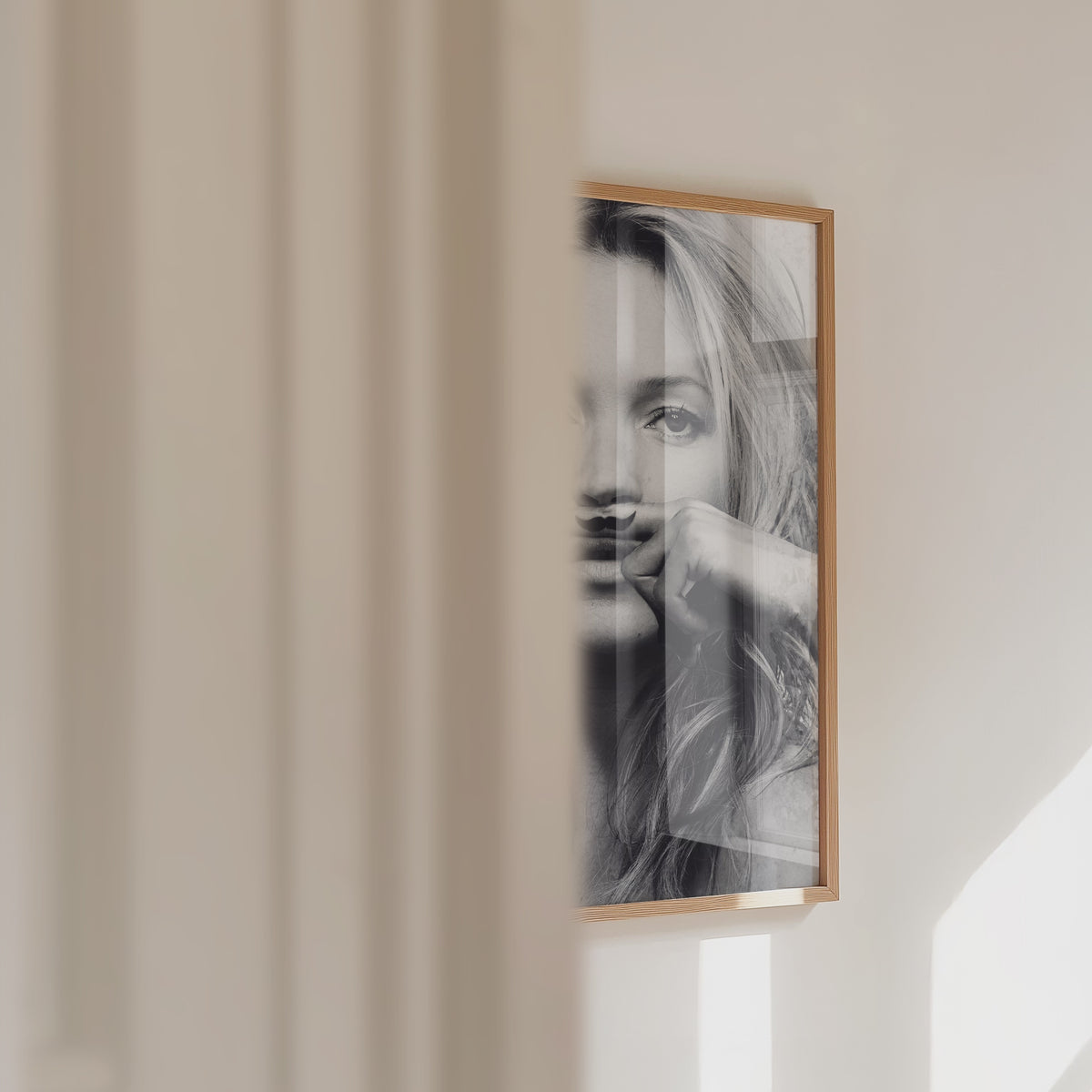 Mustache Muse Poster – väggvideo